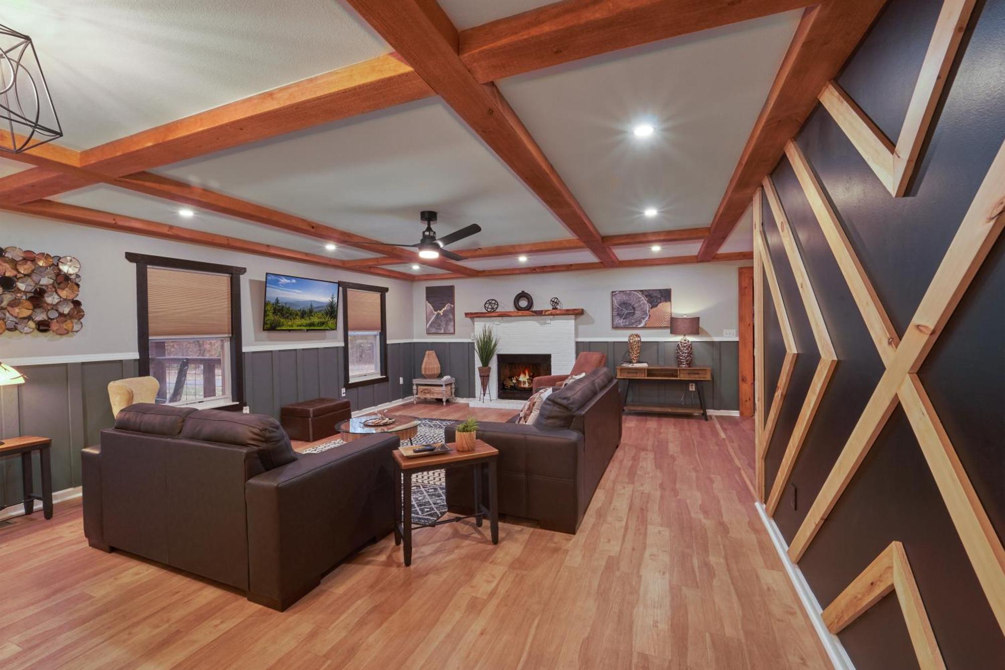 Entertainment Galore! Luxurious Property, Spectacular & Peaceful Setting, Great Location, Close To Major Attractions!! Pigeon Forge Eksteriør bilde