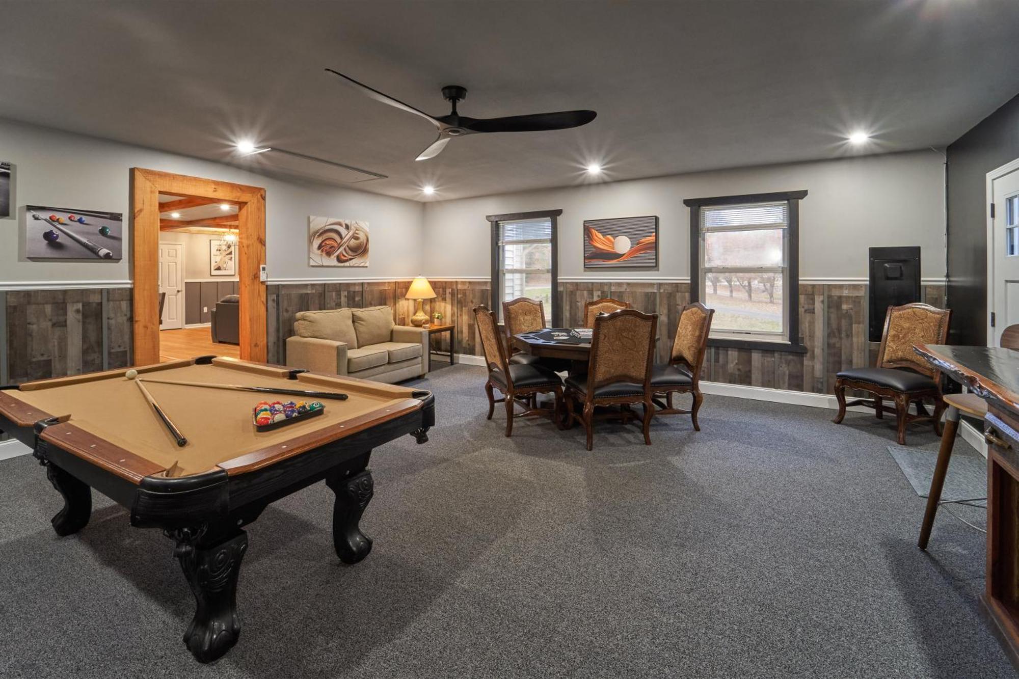Entertainment Galore! Luxurious Property, Spectacular & Peaceful Setting, Great Location, Close To Major Attractions!! Pigeon Forge Eksteriør bilde
